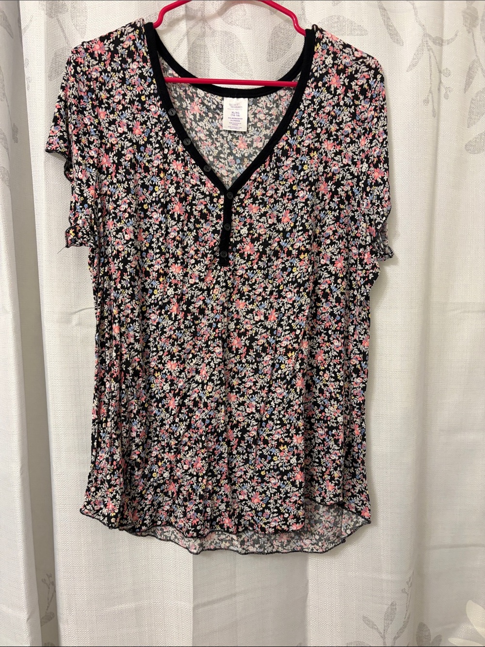 Secret Treasures Black Floral V-Neck Short Sleeve Top